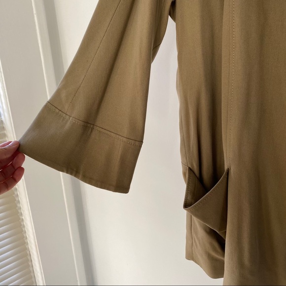 Zara Jacket - Picture 2 of 4